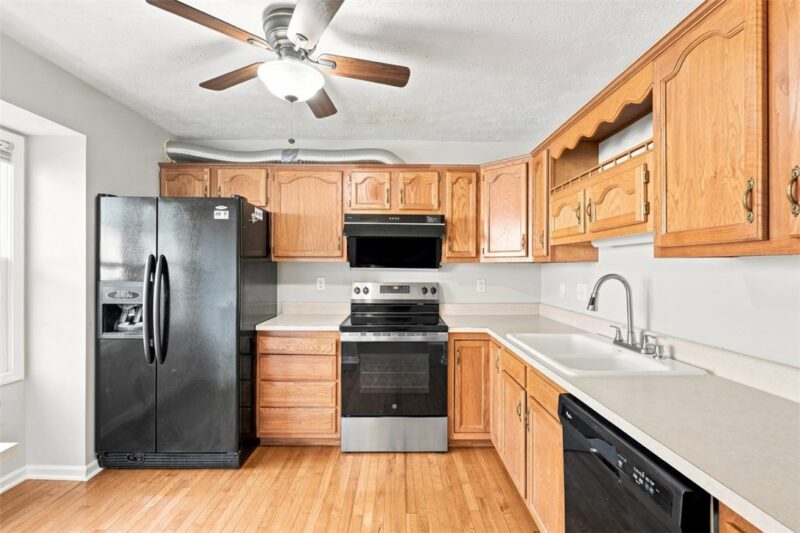 3033 Estate Dr — photo 5