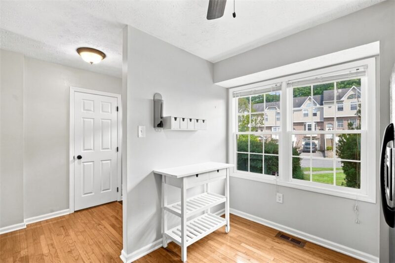 3033 Estate Dr — photo 6