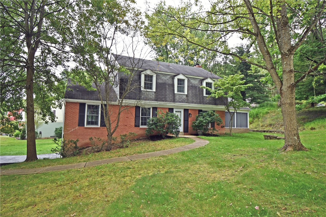 545 Pebblewood Ct — photo 1