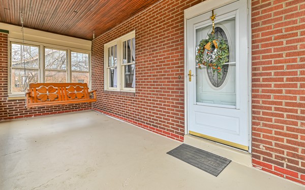 107 Elmore Rd — photo 3