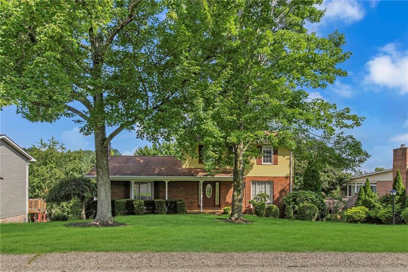107 Heather Dr — photo 3