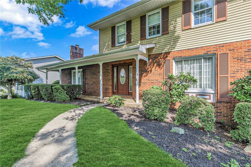 107 Heather Dr — photo 4