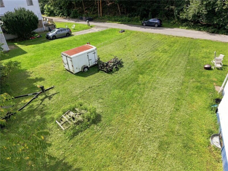 223 Lexington Ct — photo 6
