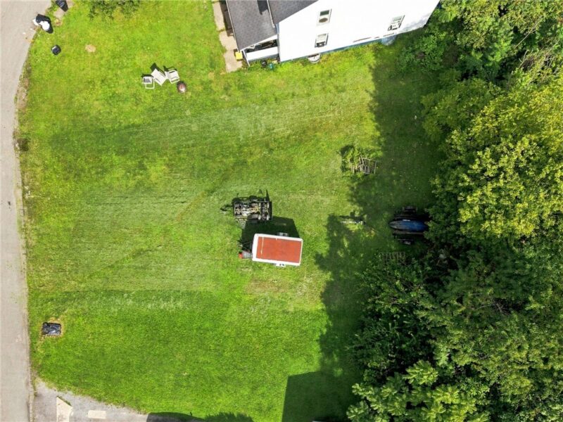 223 Lexington Ct — photo 7