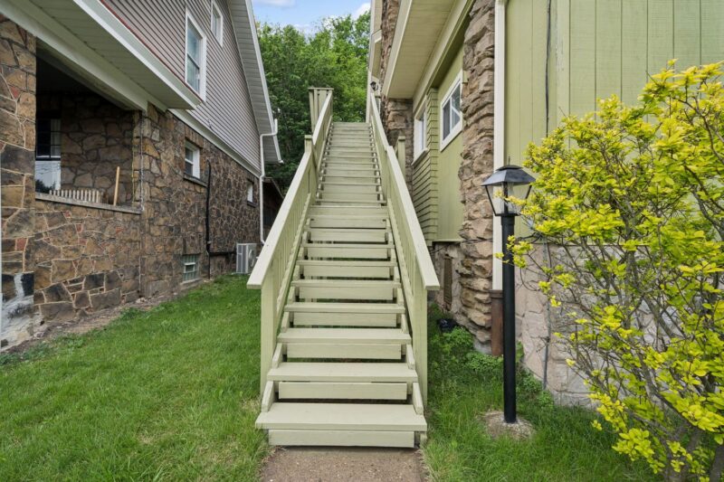 1000 Davis AVENUE — photo 4