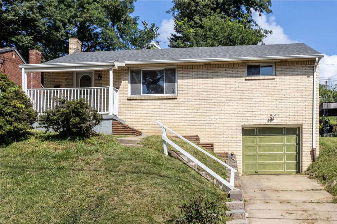 411 Parallel Ave — photo 1