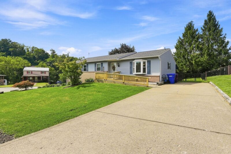 701 Bar Harbor Drive — photo 2