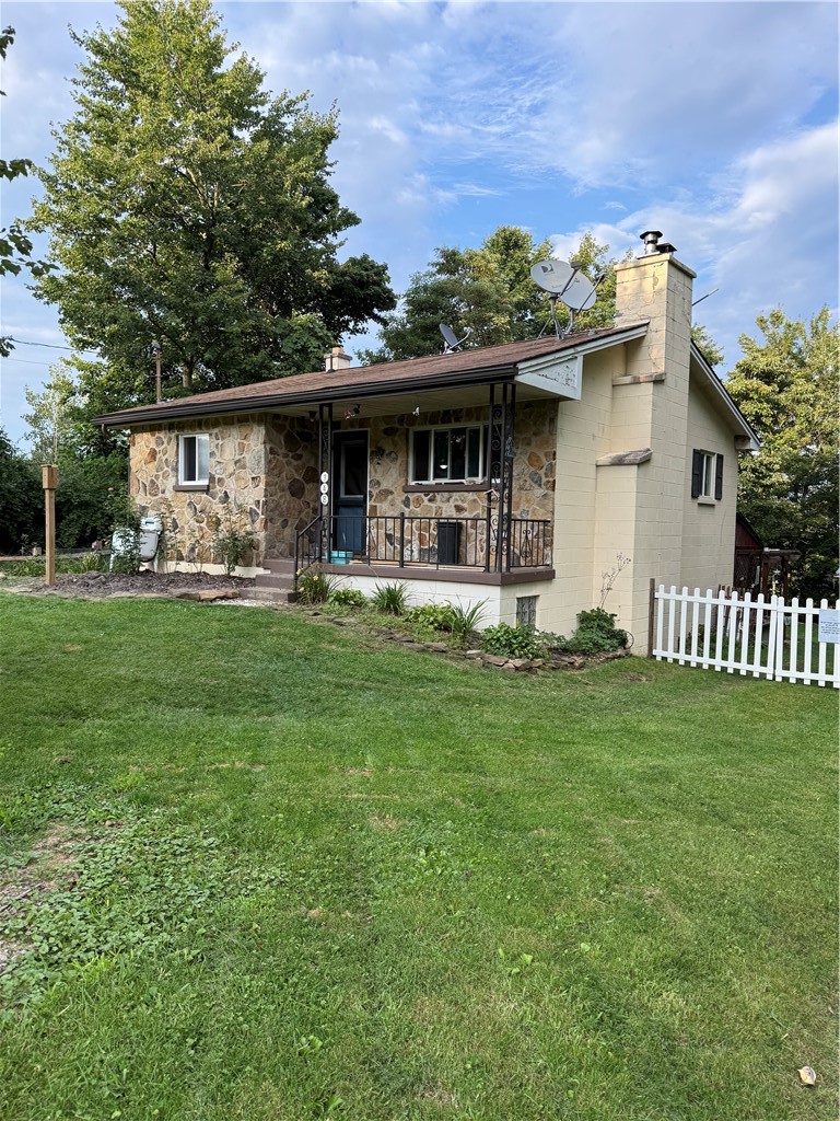 148 Guy Dr — photo 3
