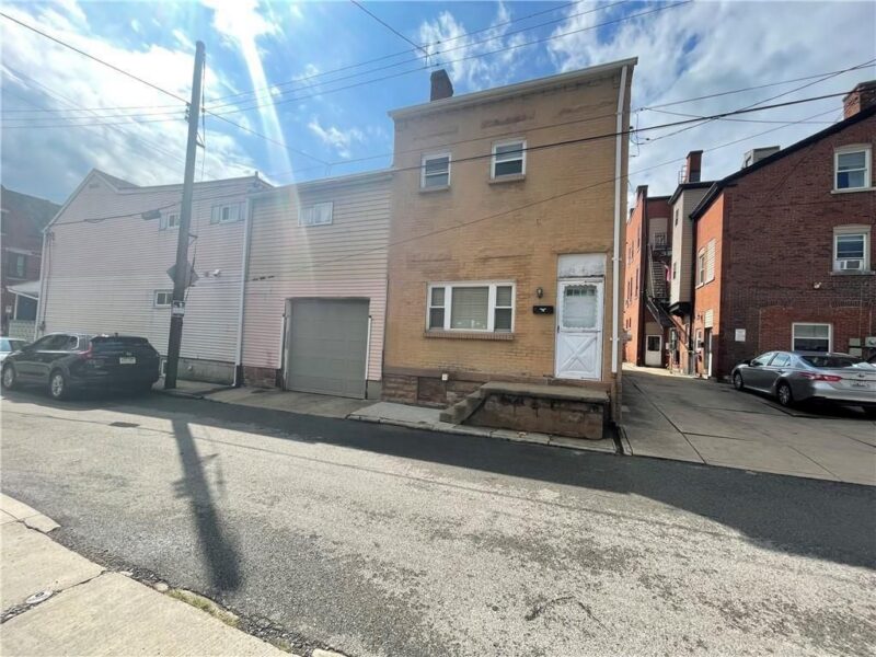 167-175 48th Street & 4807 Blackberry Way — photo 4