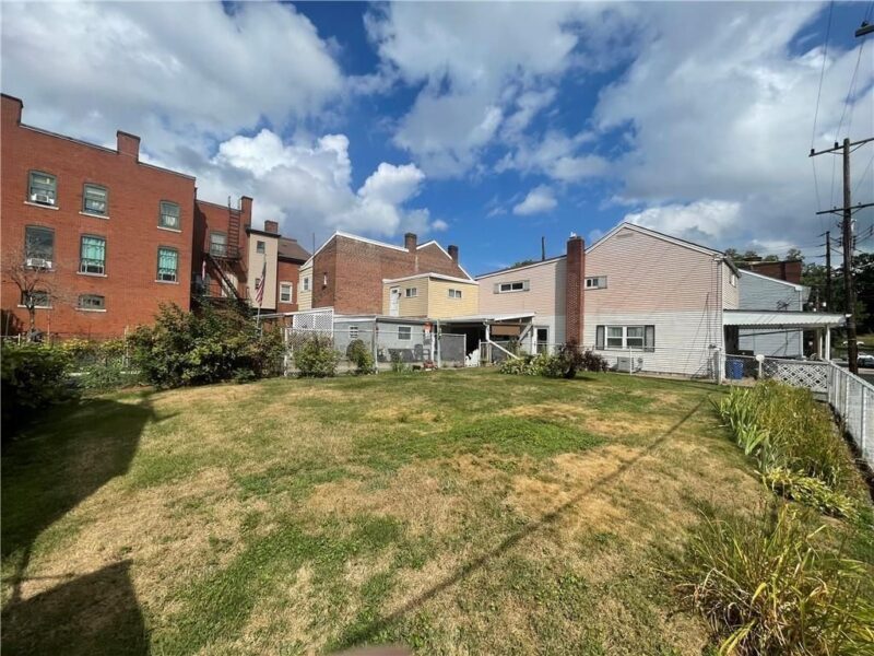 167-175 48th Street & 4807 Blackberry Way — photo 5