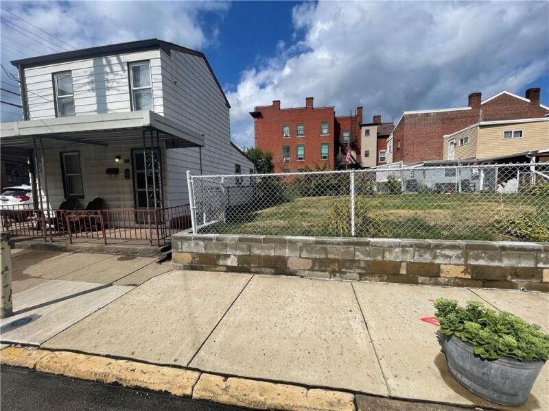 167-175 48th Street & 4807 Blackberry Way — photo 7