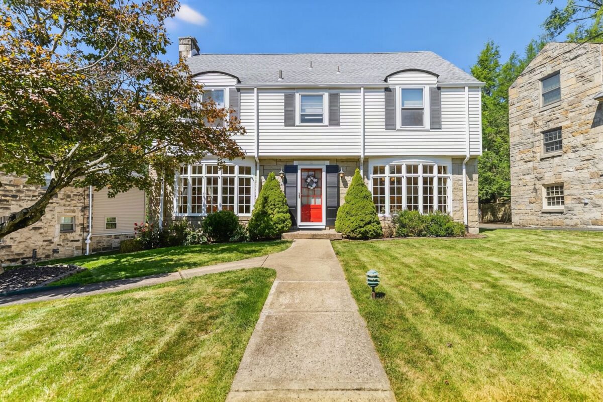1432 Terrace Drive — photo 1