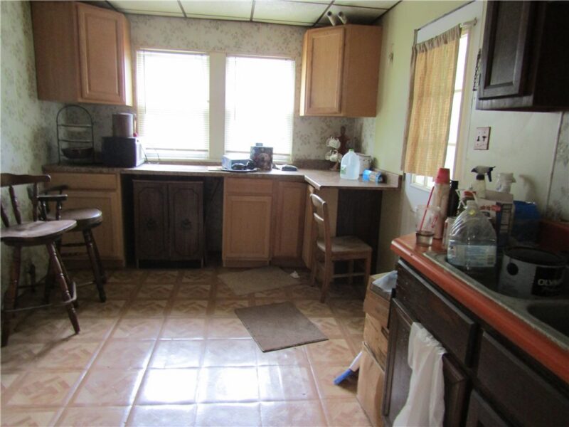 140 Walnut St — photo 8