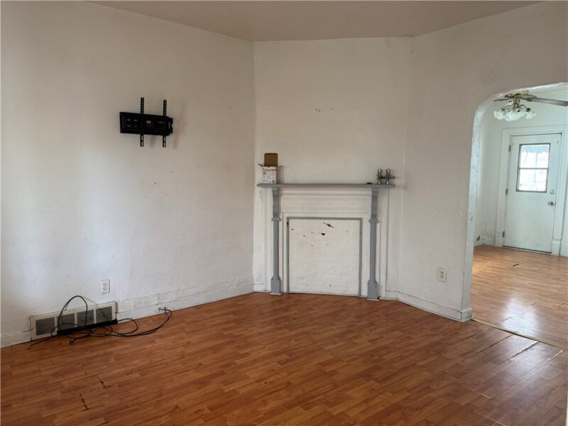 105 18th St — photo 7