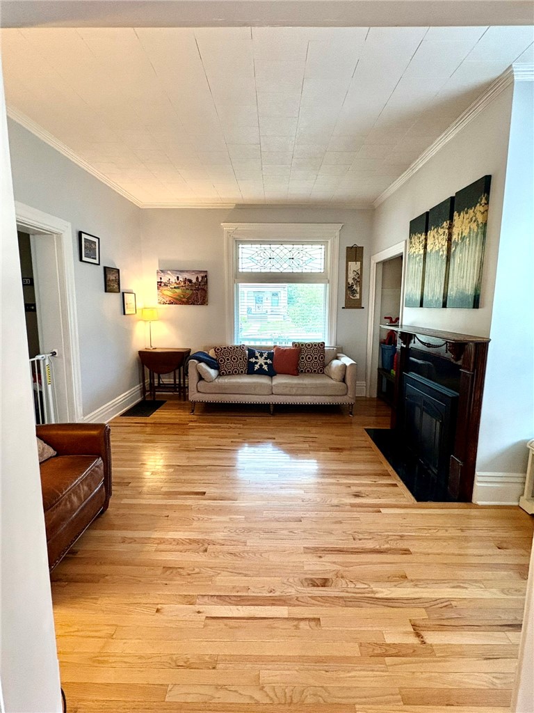 31 Dinsmore Ave — photo 8