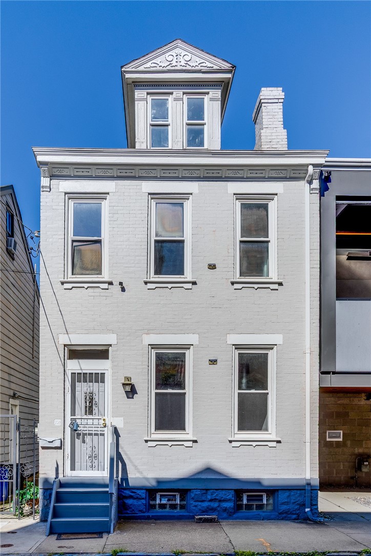 102 S 16th St — photo 1