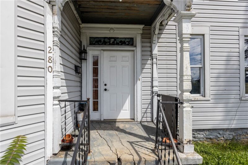280 Locust Ave — photo 2