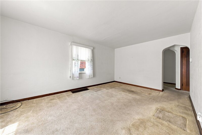 233 Adeline Ave — photo 4