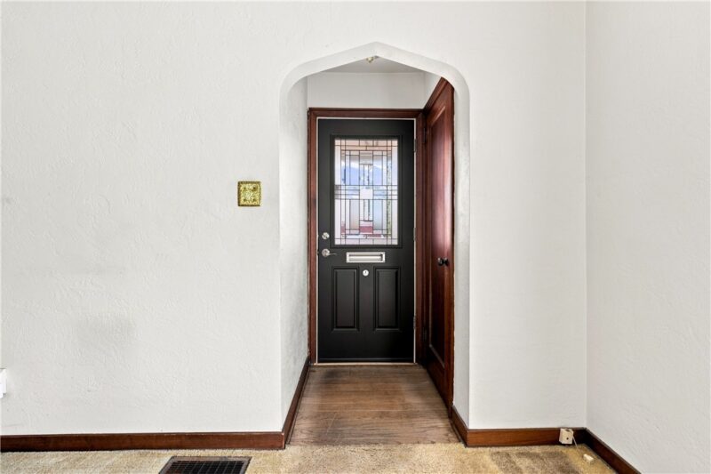 233 Adeline Ave — photo 5