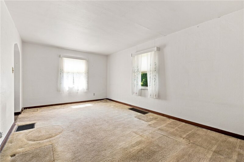 233 Adeline Ave — photo 7