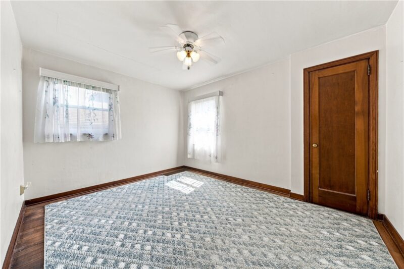 233 Adeline Ave — photo 8