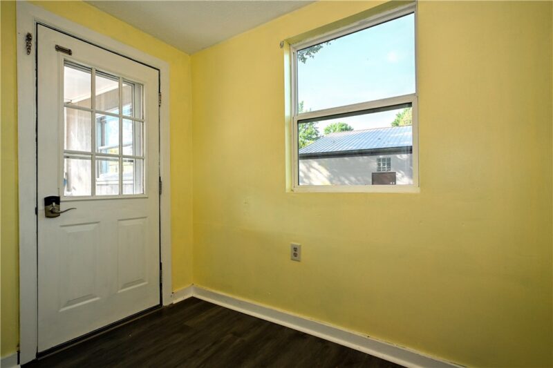 419 DON STREET — photo 8