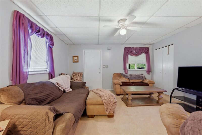 5929 Verona Rd — photo 4