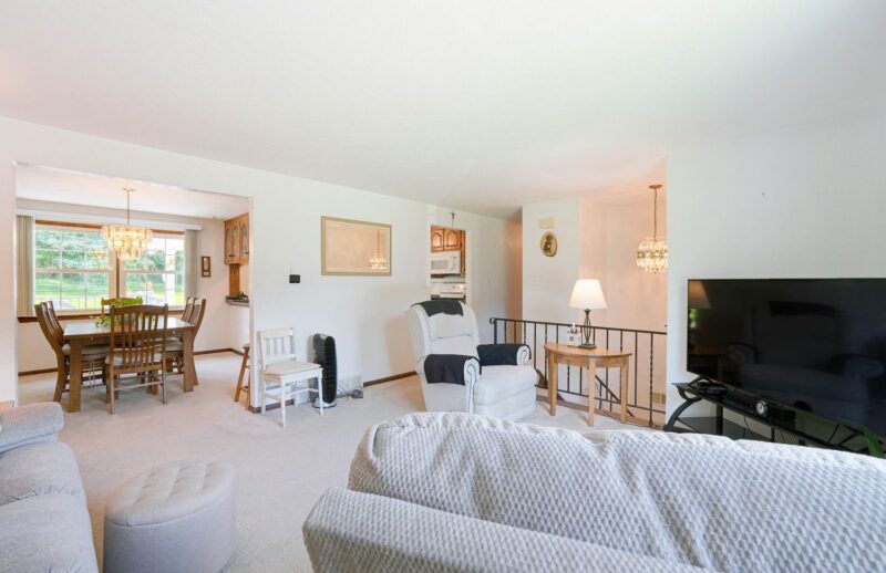 3485 Ivy DRIVE — photo 3