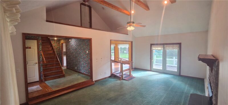 525 Davis Ave — photo 3