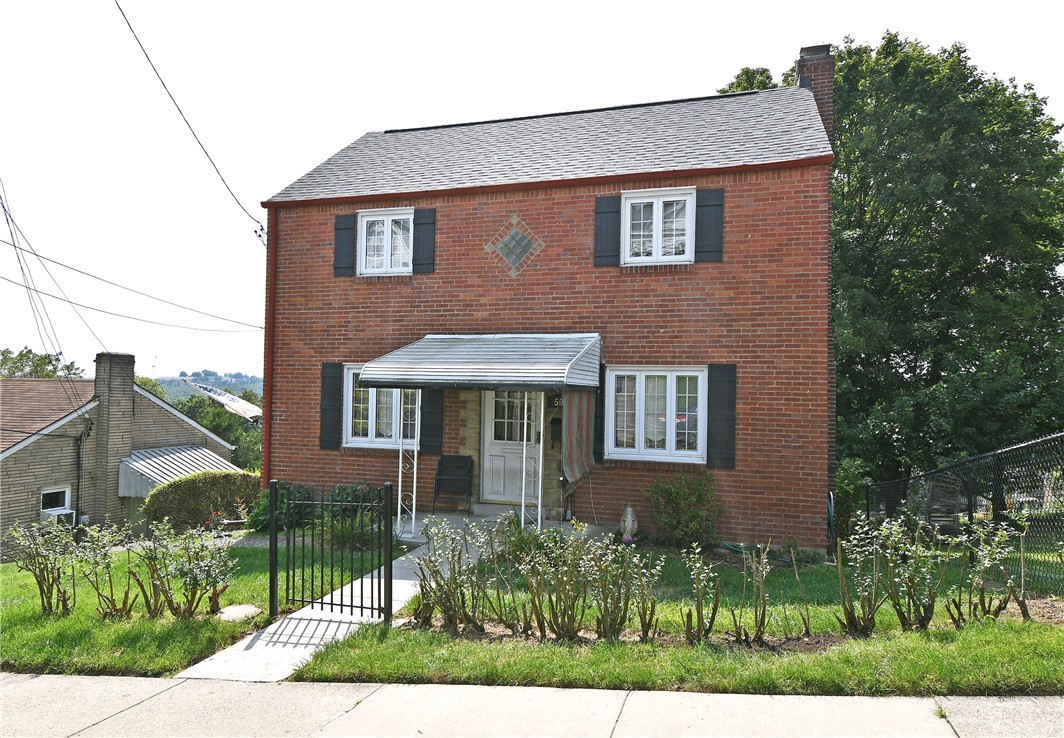 506 Fisher St — photo 1