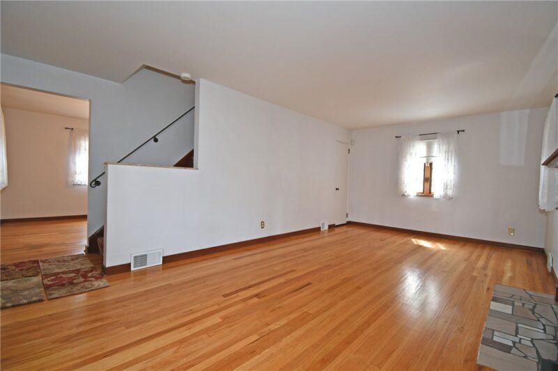 506 Fisher St — photo 5