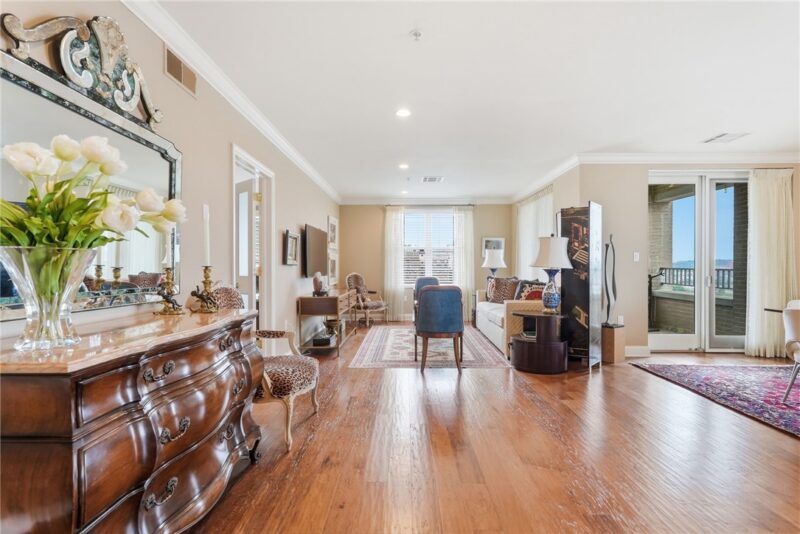 220 N Bellefield Avenue 1002 — photo 5