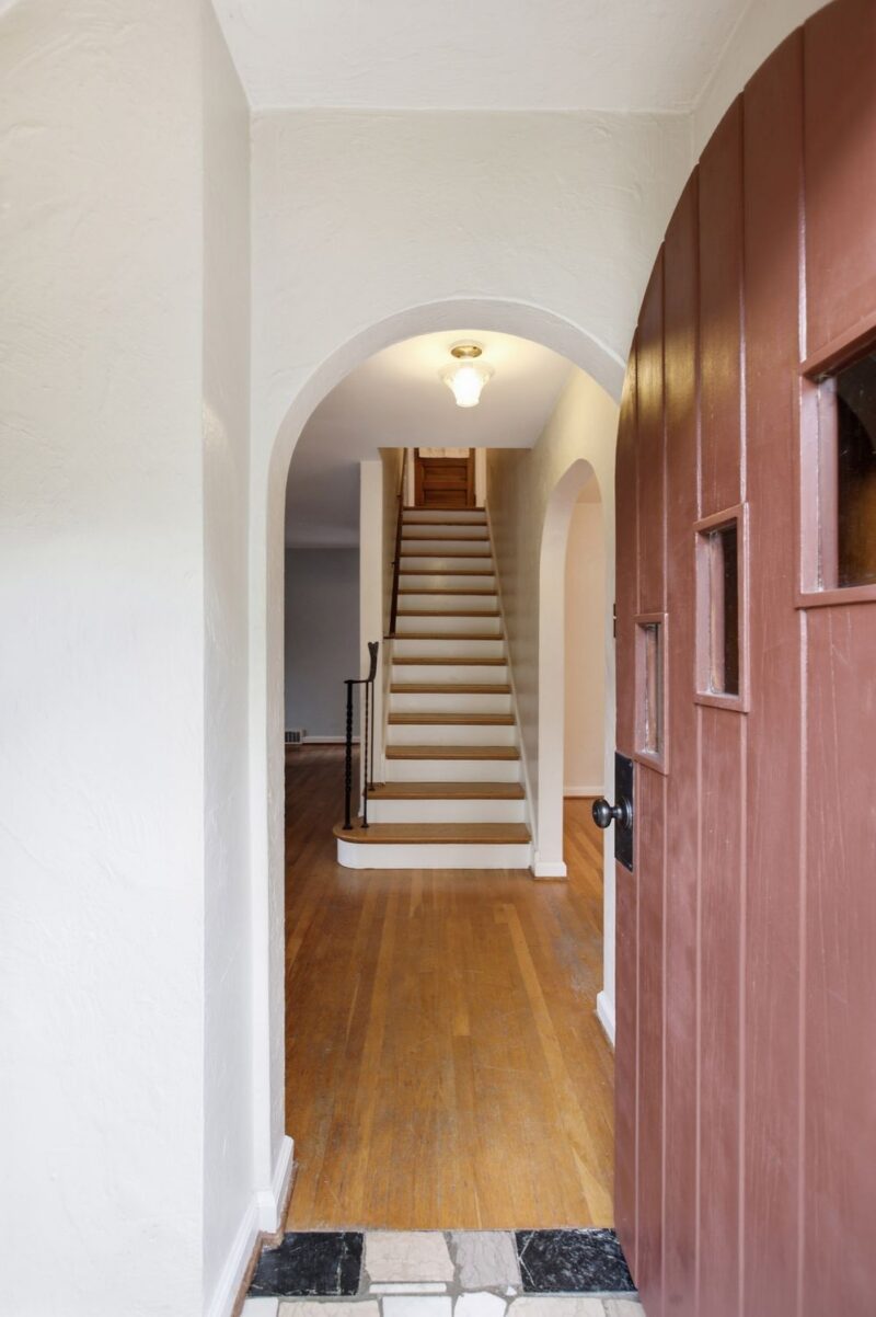261 Ashland AVENUE — photo 5