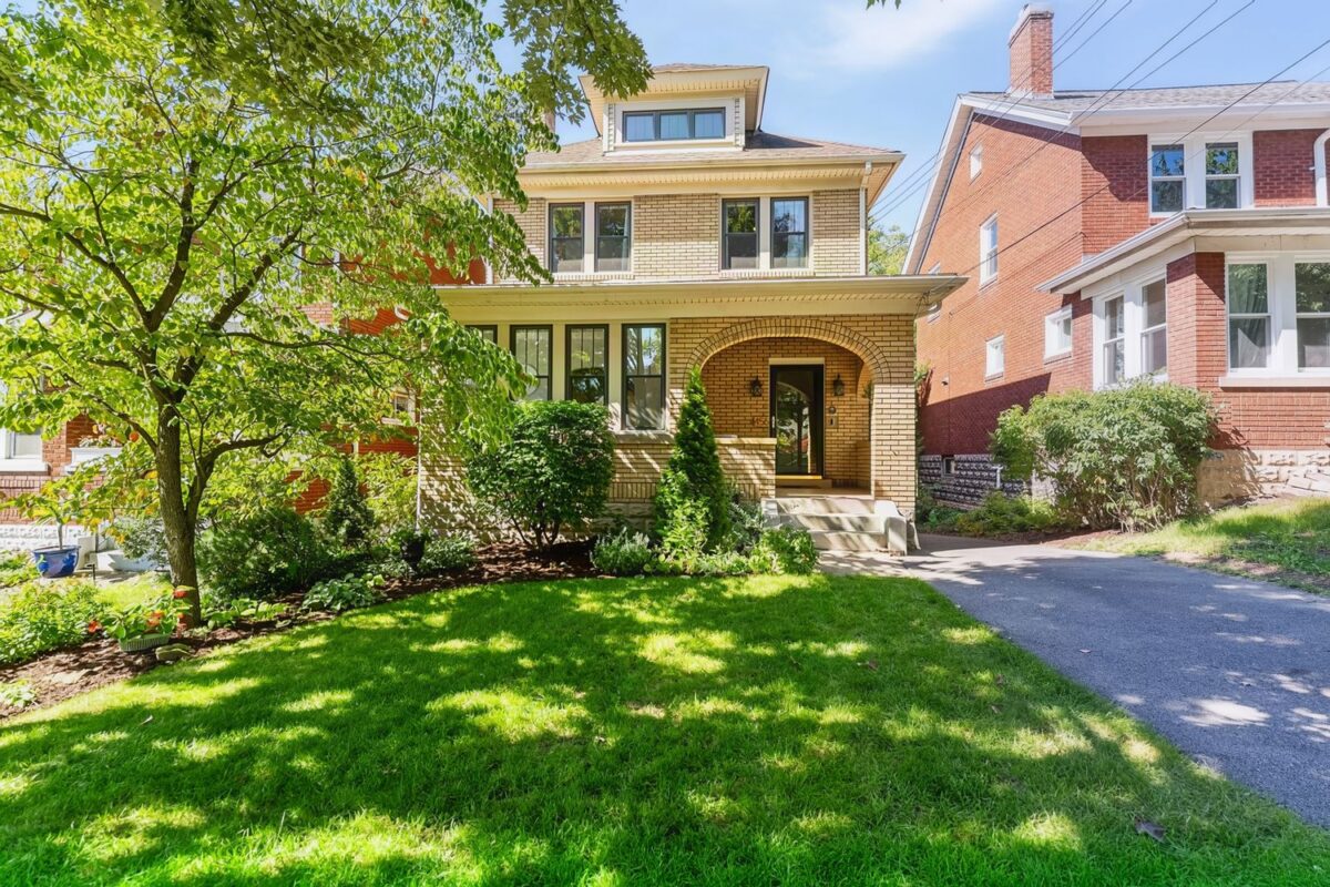 456 Mapleton Avenue — photo 1