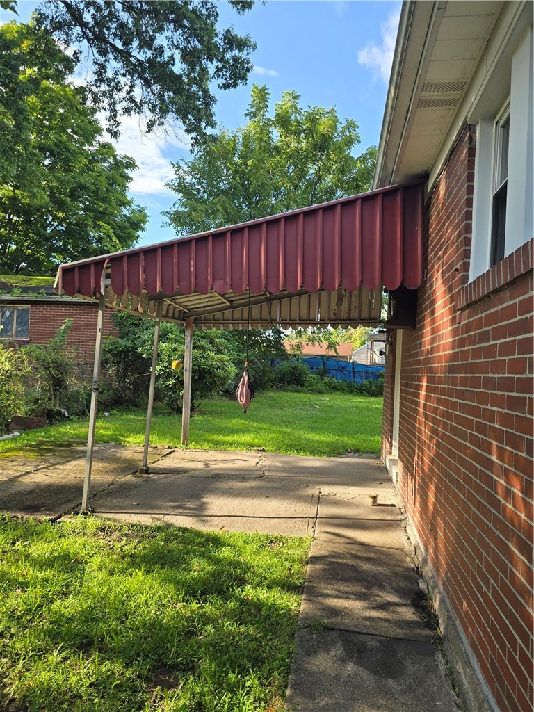144 Hochberg Rd — photo 2
