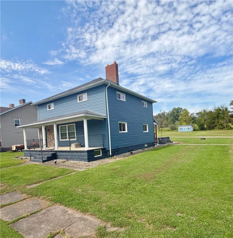 137 E Second St — photo 3