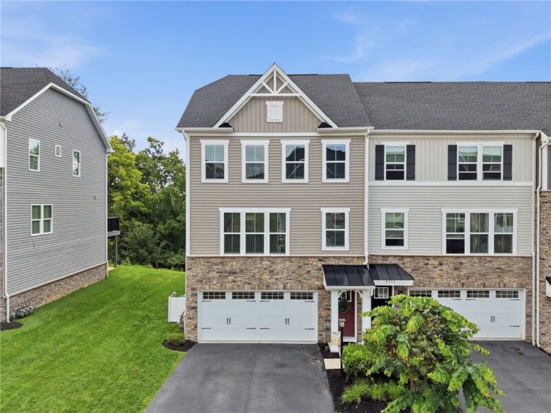 4012 Johns Ct