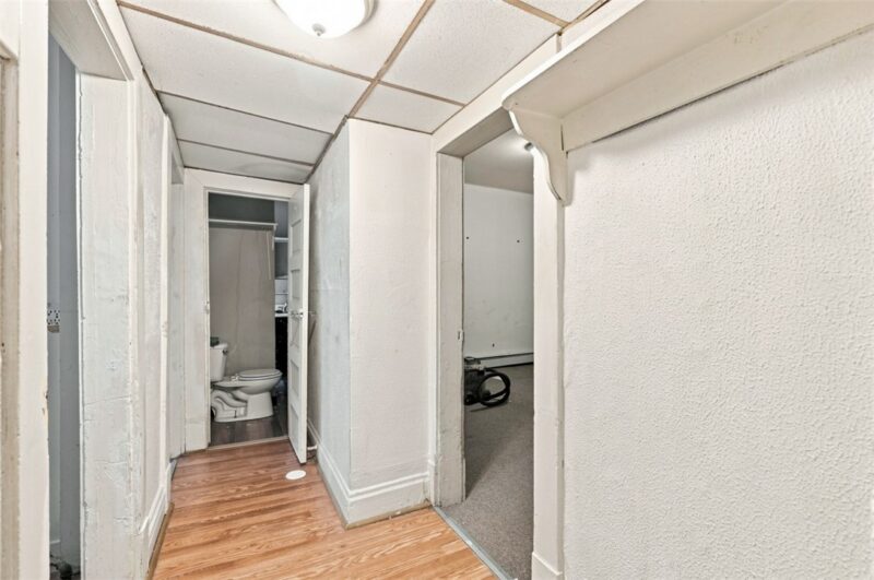 502 Broadway Ave — photo 7
