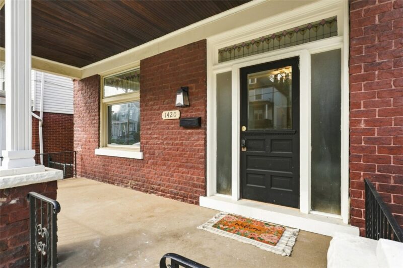 1420 Methyl St — photo 2