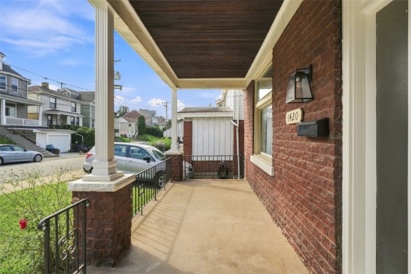 1420 Methyl St — photo 3