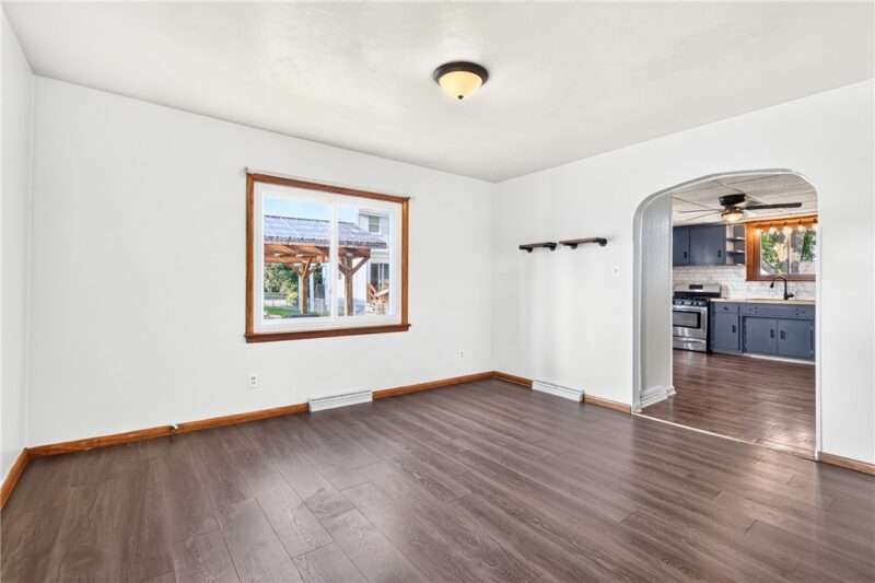 107 Dinsmore Street — photo 4