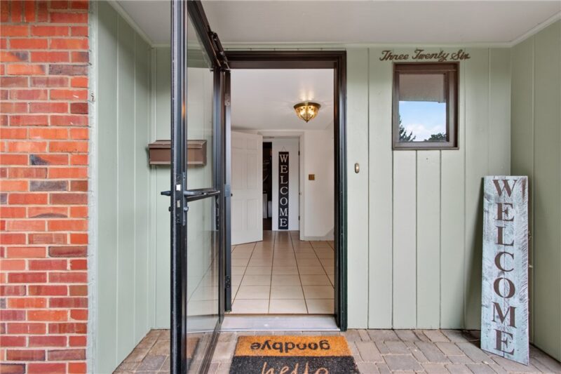 326 Highland Pines Dr — photo 4