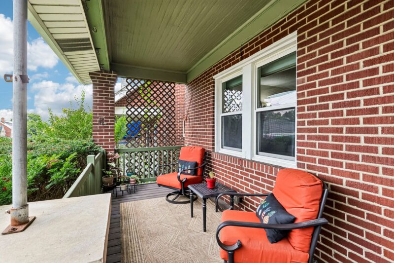 4702 Stanton AVENUE — photo 2