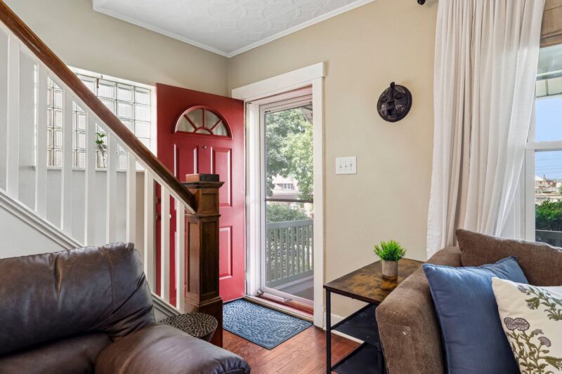 4702 Stanton AVENUE — photo 5