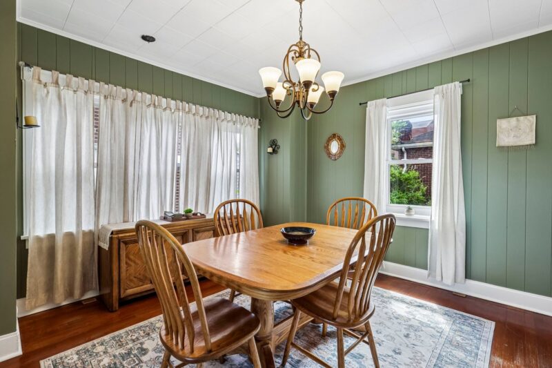 4702 Stanton AVENUE — photo 8