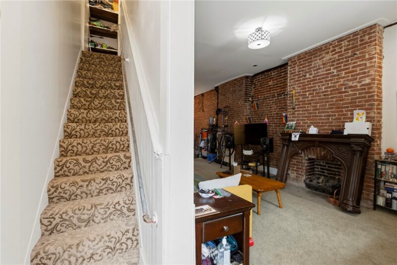 150 Home St — photo 5