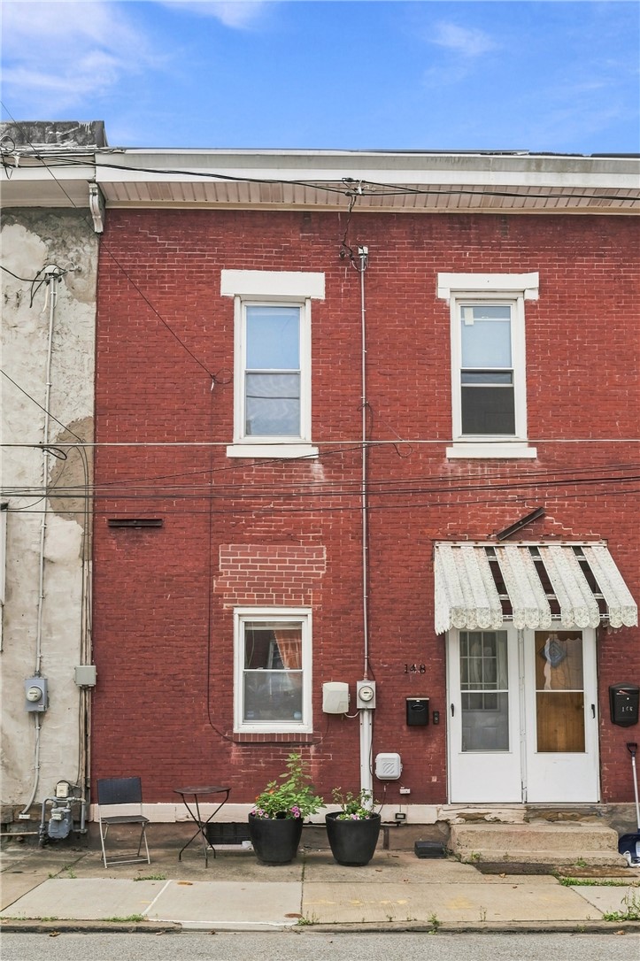 148 Home St — photo 1