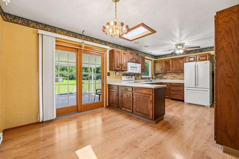 1104 Greenfield Road — photo 4