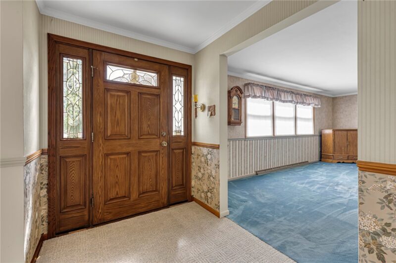 115 Fairfield Dr. — photo 3