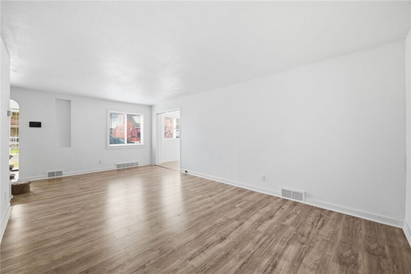 1025 Washington Street — photo 8